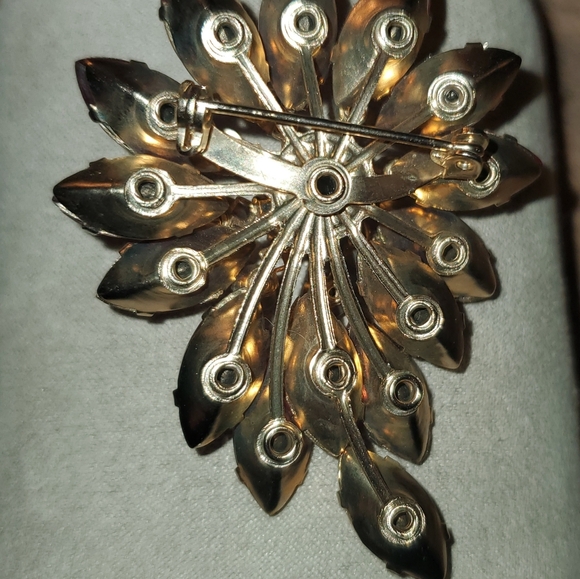 Vintage Estate Juliana Brooch Pin - Picture 8 of 8